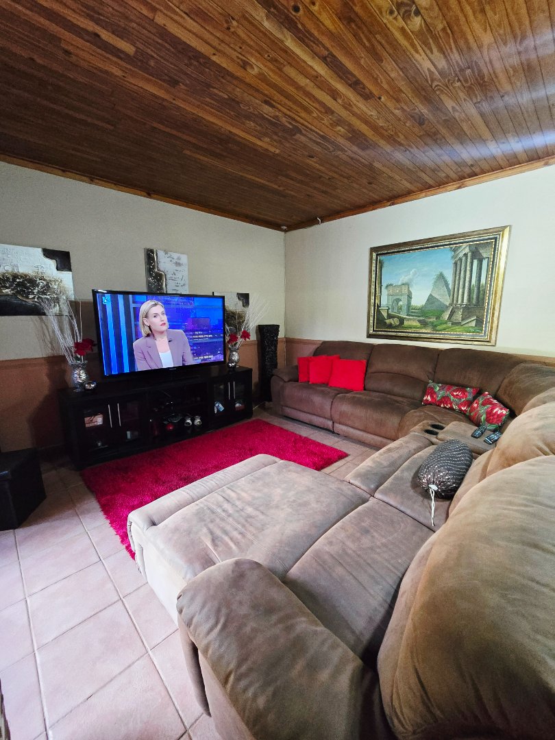 3 Bedroom Property for Sale in Wilkoppies North West